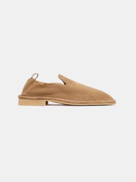 SLIP ON GUM LOAFER