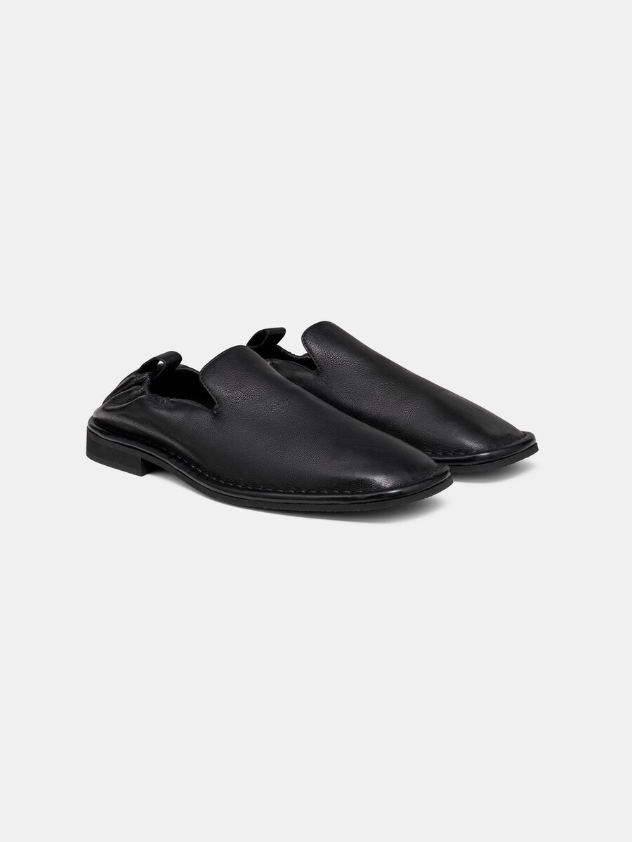 SLIP ON LOAFER