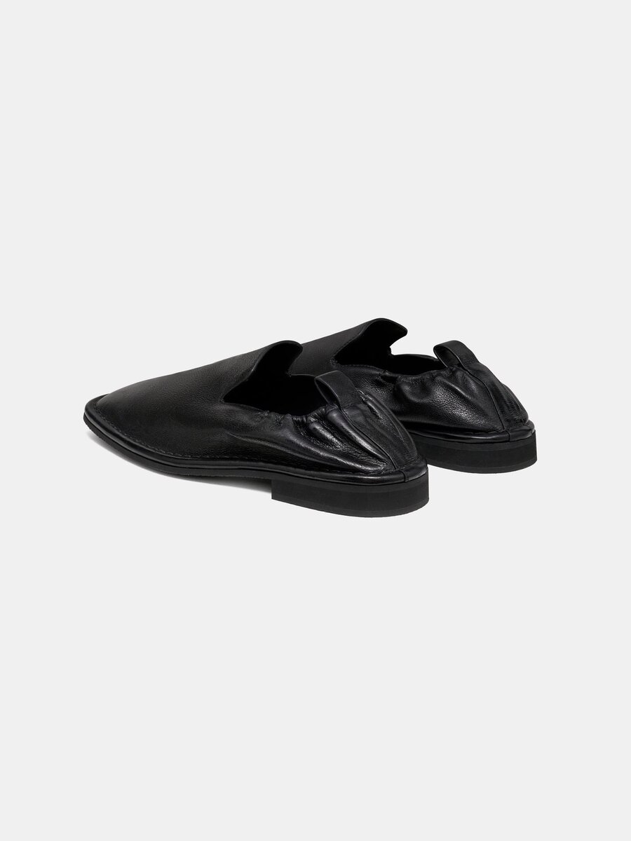 SLIP ON LOAFER